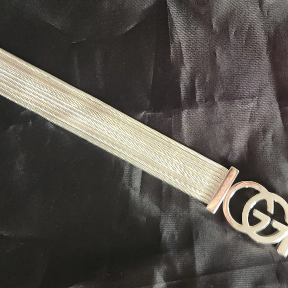 Rare! GUCCI GG Silver Multi Strand Bracelet! Excellent Condition! With Box! - Picture 7 of 9